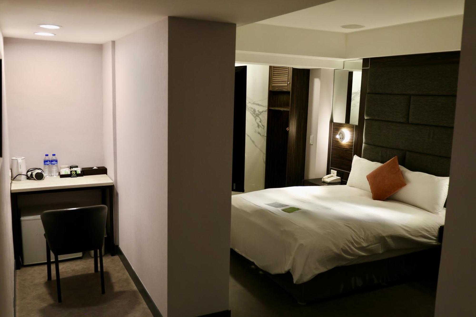 Bailee Hotel Tajpej Buitenkant foto